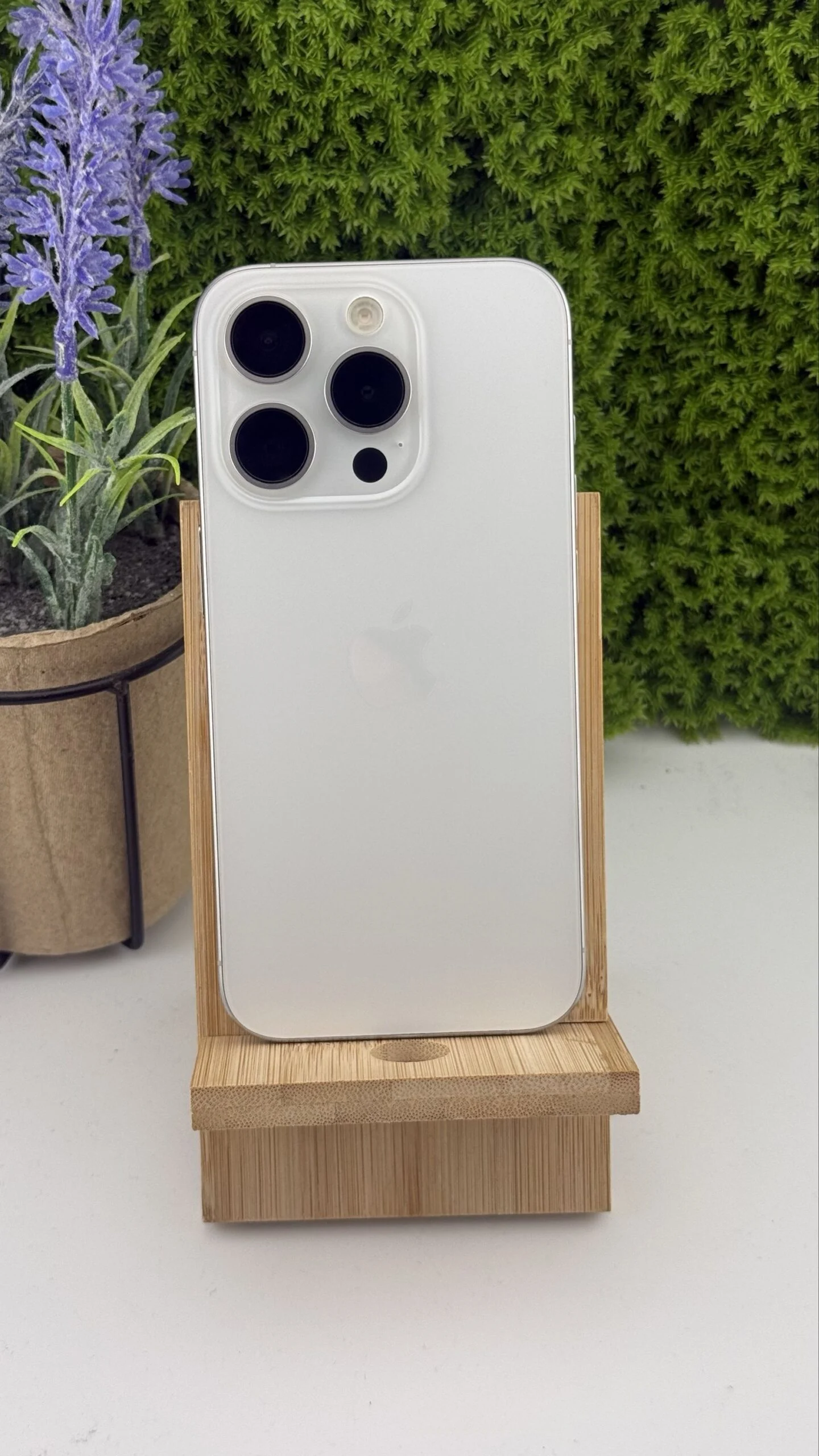 iPhone 15 Pro 128 GB White Titanium