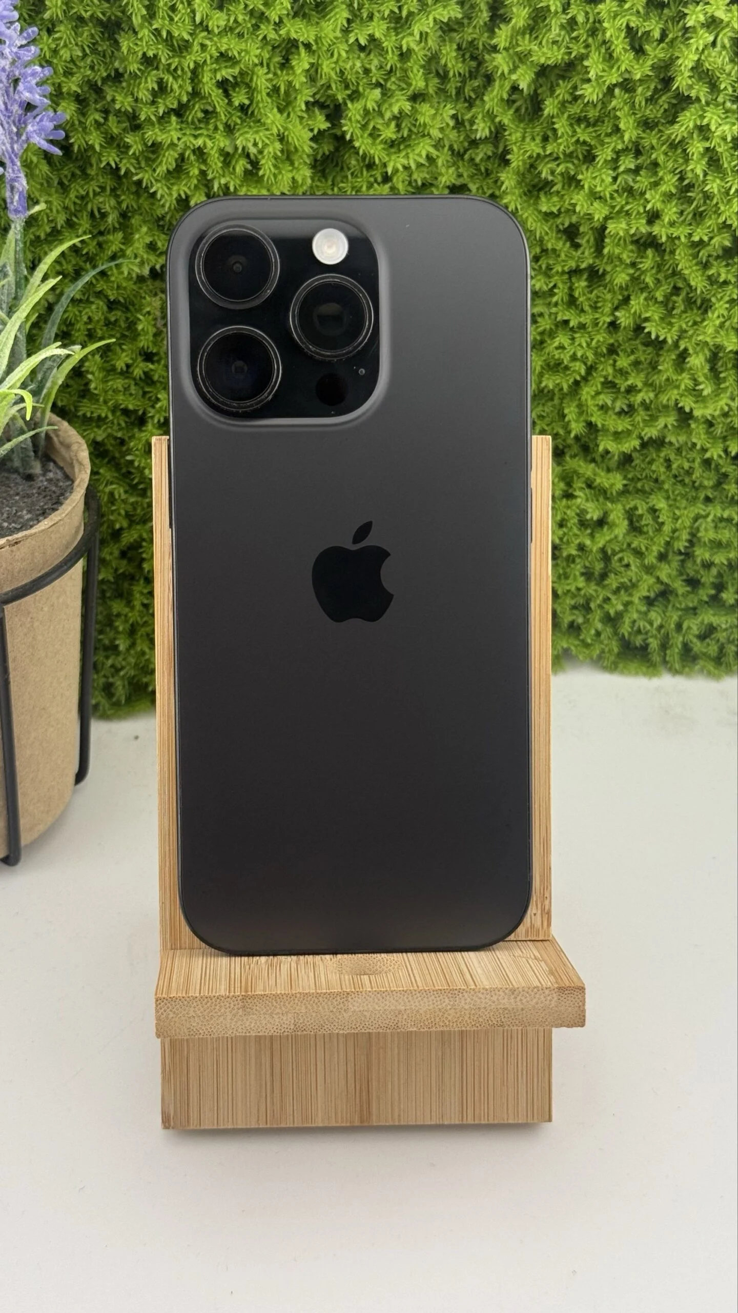 iPhone 16 Pro 128 GB Black Titanium