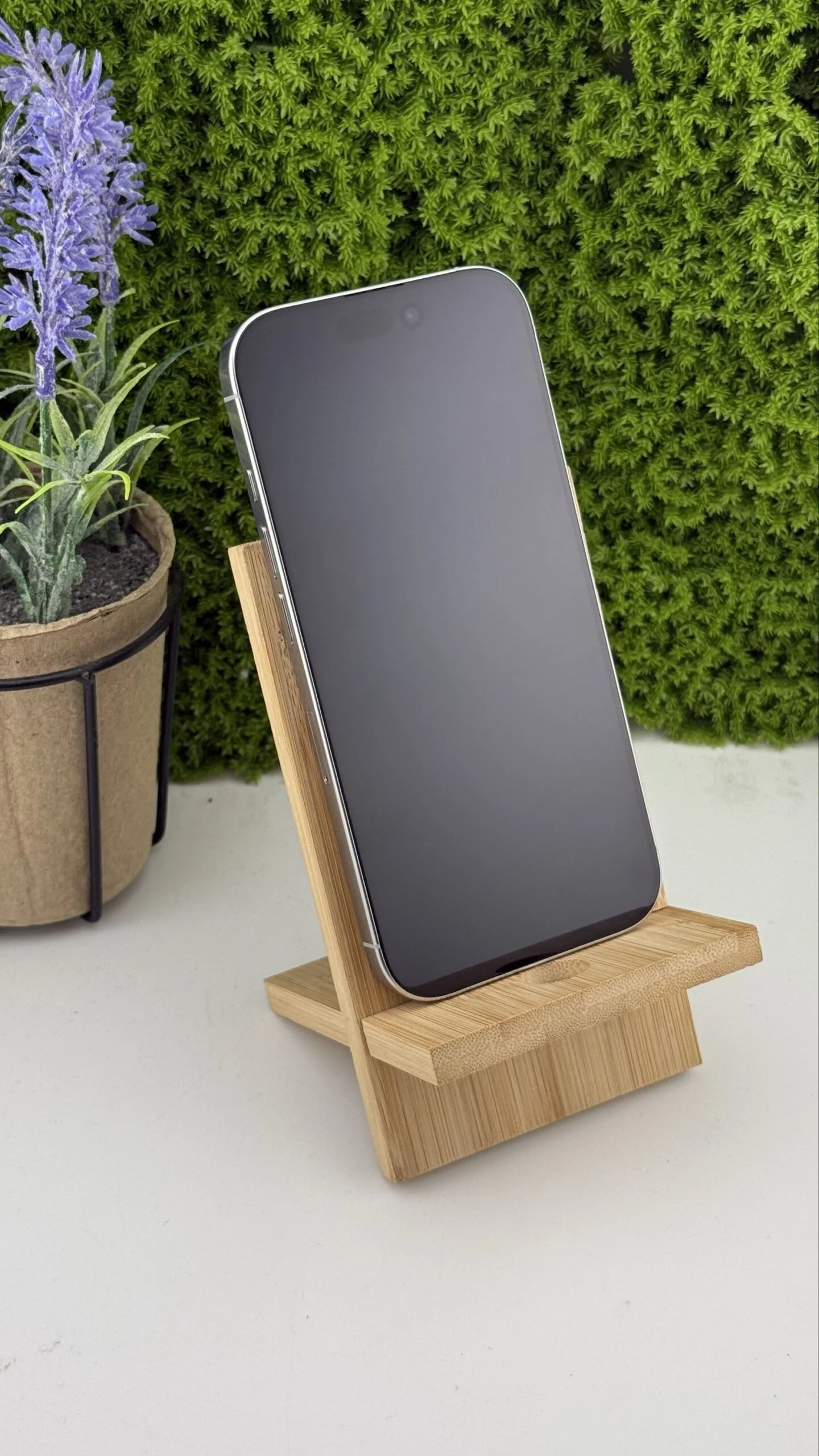 iPhone 16 Pro 128 GB White Titanium - zdjęcie 5