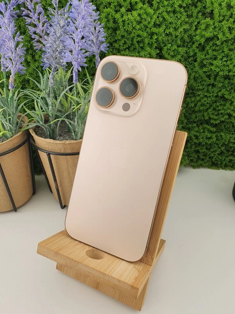 iPhone 16 Pro 256 GB Desert Titanium